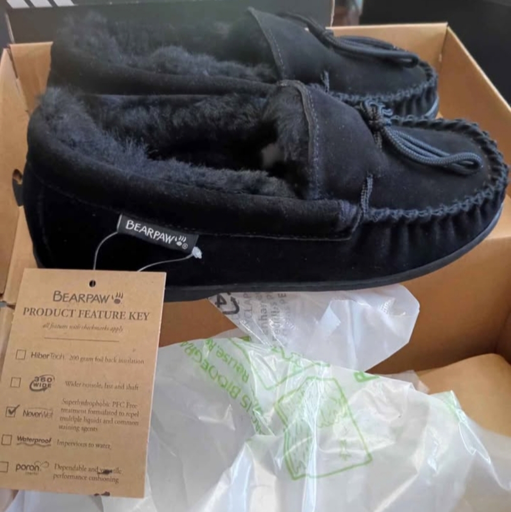 BearPaw Mindy Women's Black Loafers with Plush Lining